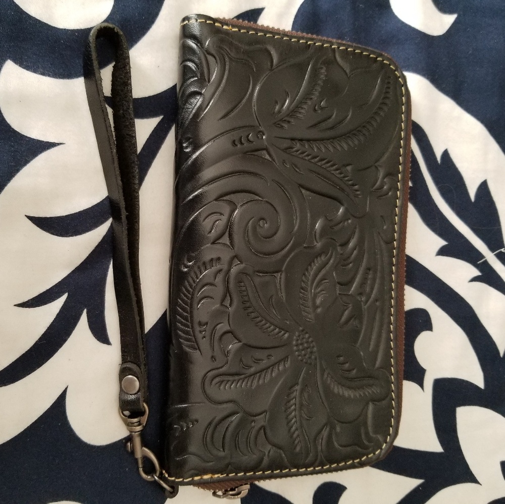 Black patricia nash wristlet./wallet Never used